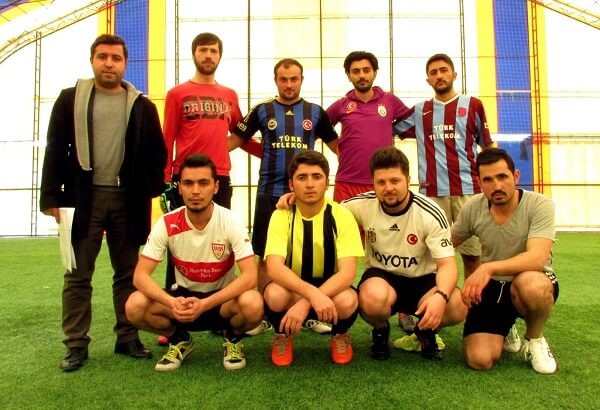 hali sahada takım kurmak