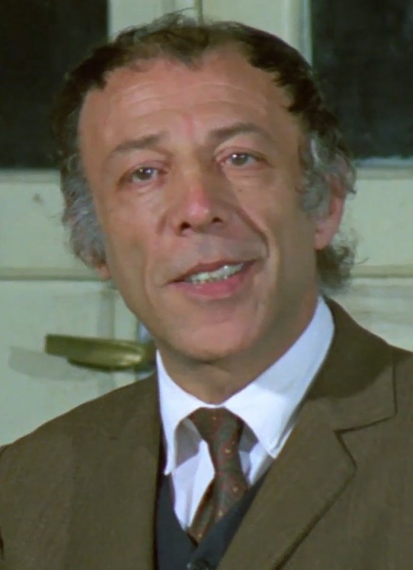 münir özkul kimdir