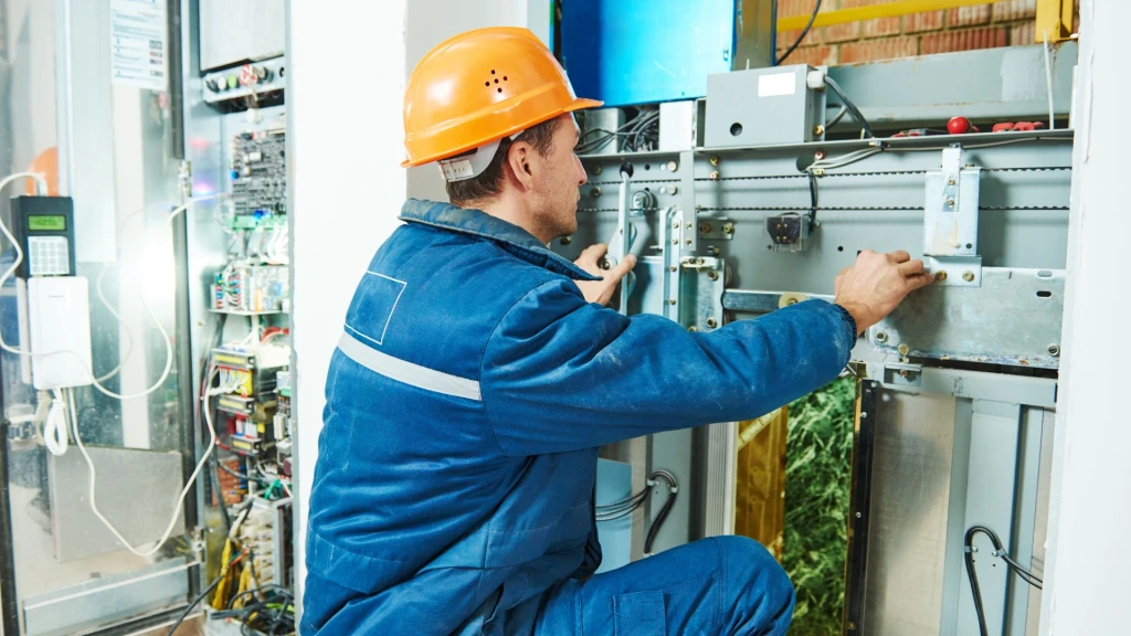 Asansör halatları kaç yılda bir değişir?
