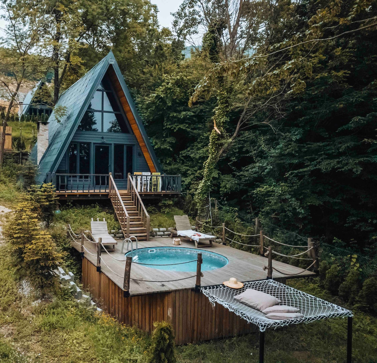 İzmir bungalov yapımı, doğal yaşam evleri, modern ahşap bungalov, doğa tatil evleri, İzmir konut