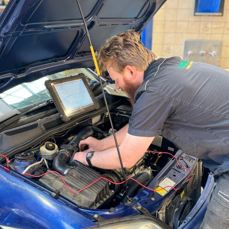 oto elektrikçi, araç elektrik arıza, otomobil elektrik bakımı, elektrikli araç servisi, oto elekt