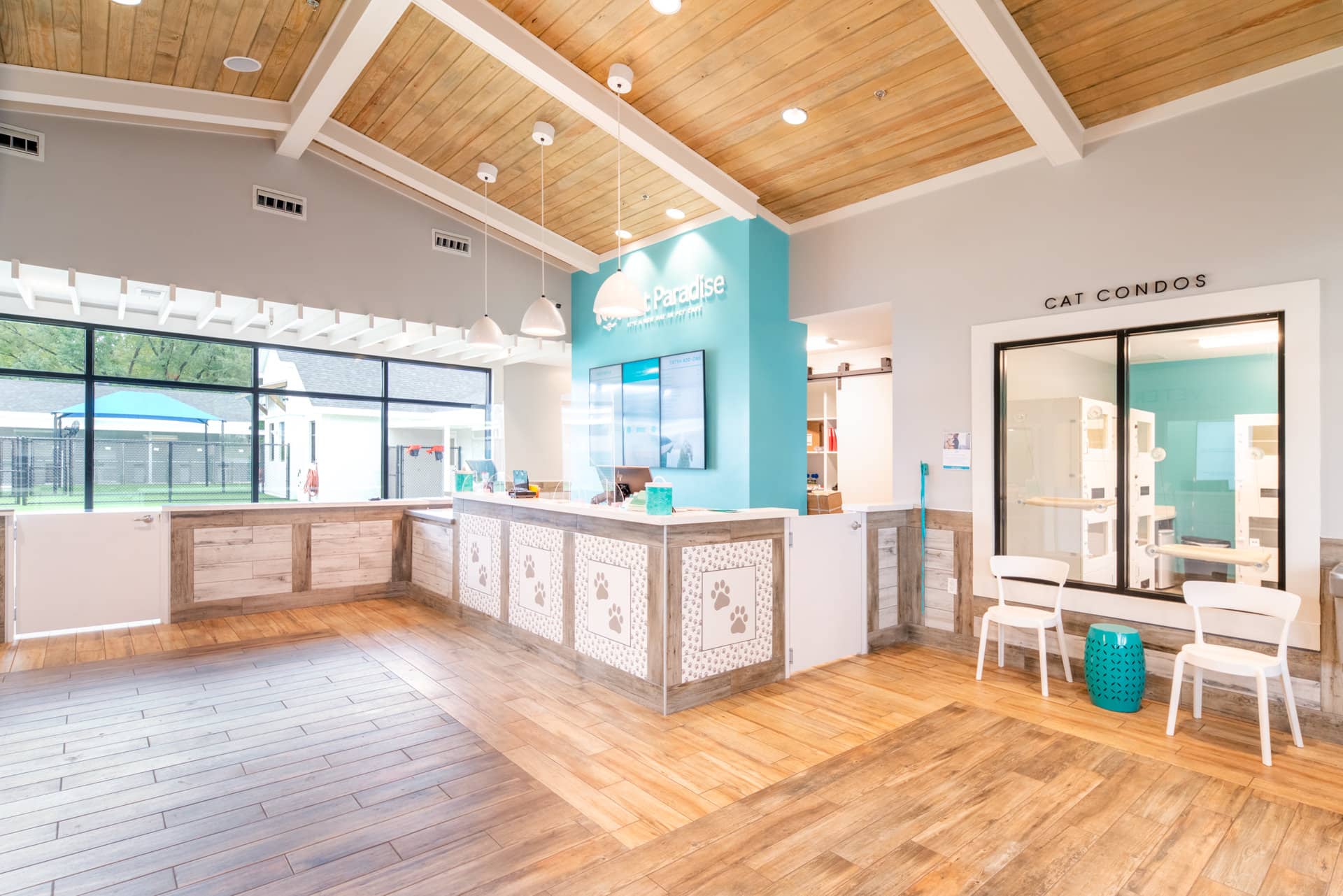 pet otelleri, köpek konaklama, evcil hayvan bakımı, güvenli pet oteli, pet ağırlama yerleri, evci