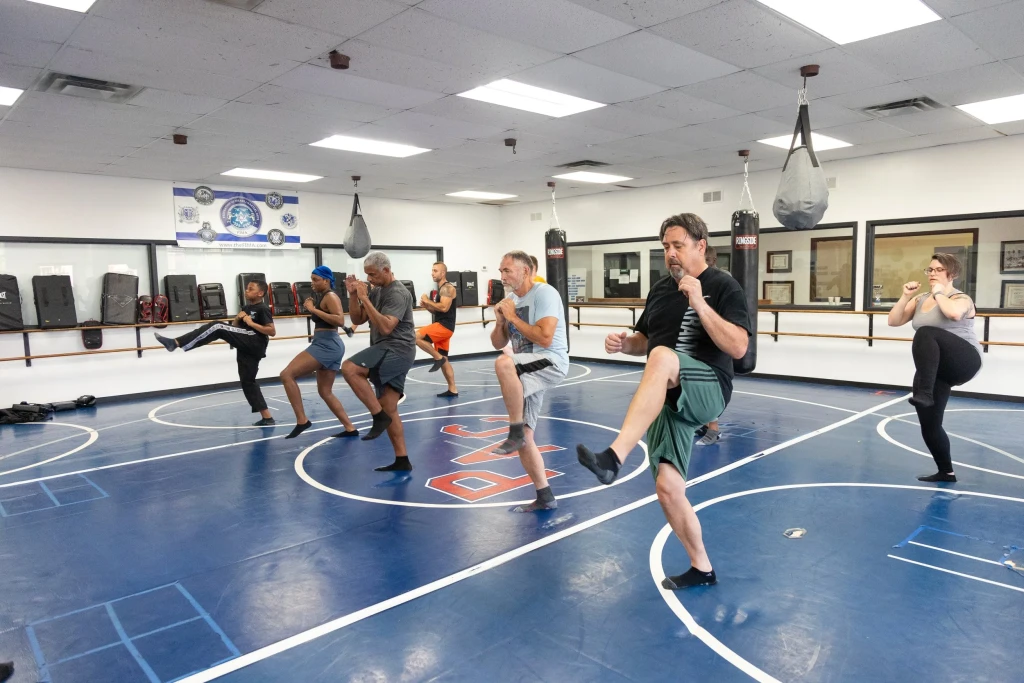 Krav Maga, savunma teknikleri, saldırı önleme, kendini koruma, dövüş sanatları, güvenlik eğitimi, Krav Maga, savunma teknikleri, saldırı önleme, kendini koruma, dövüş sanatları, güvenlik eğitimi,