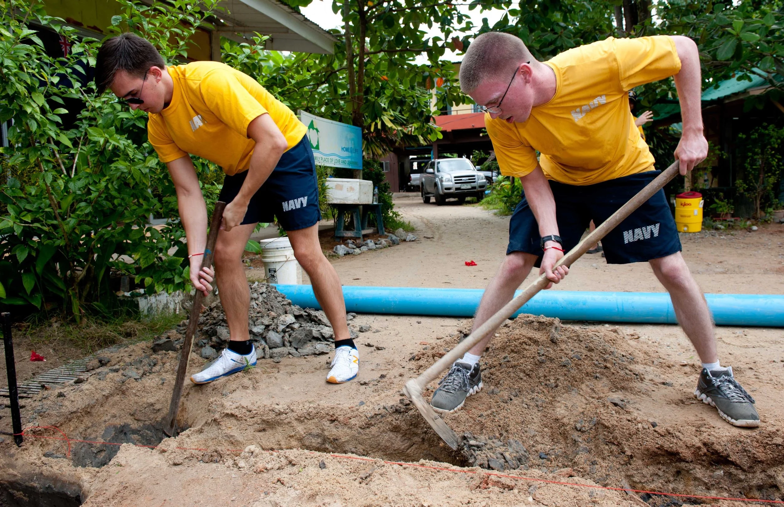 sosyal sorumluluk, toplumsal projeler, topluma katkı, gönüllülük, sosyal hareketler, toplum geliş