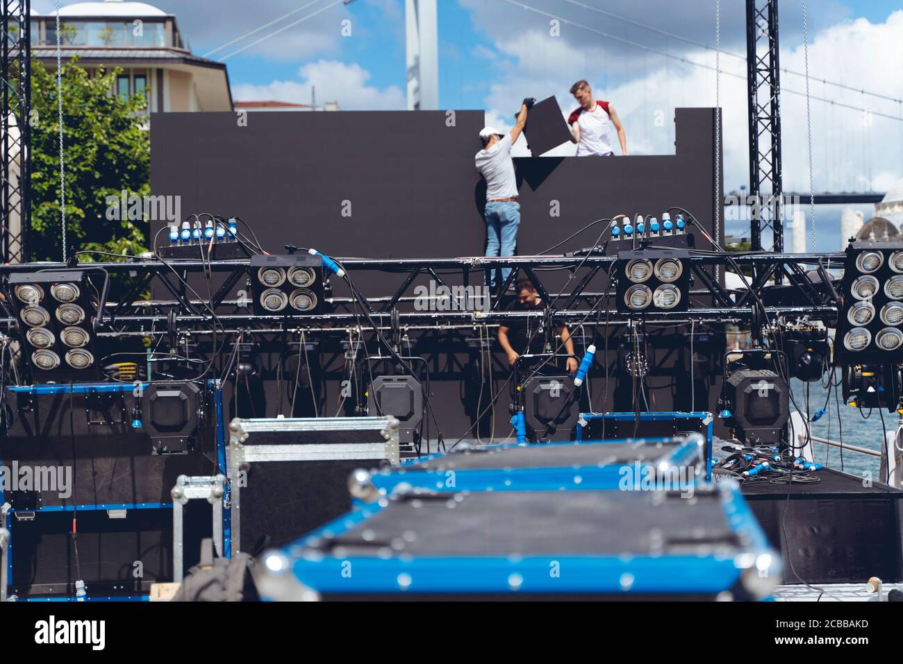sahne kurulumu, teknik destek, sahne montaj, profesyonel sahne kurulum, sahne kurulumu ipuçları,s
