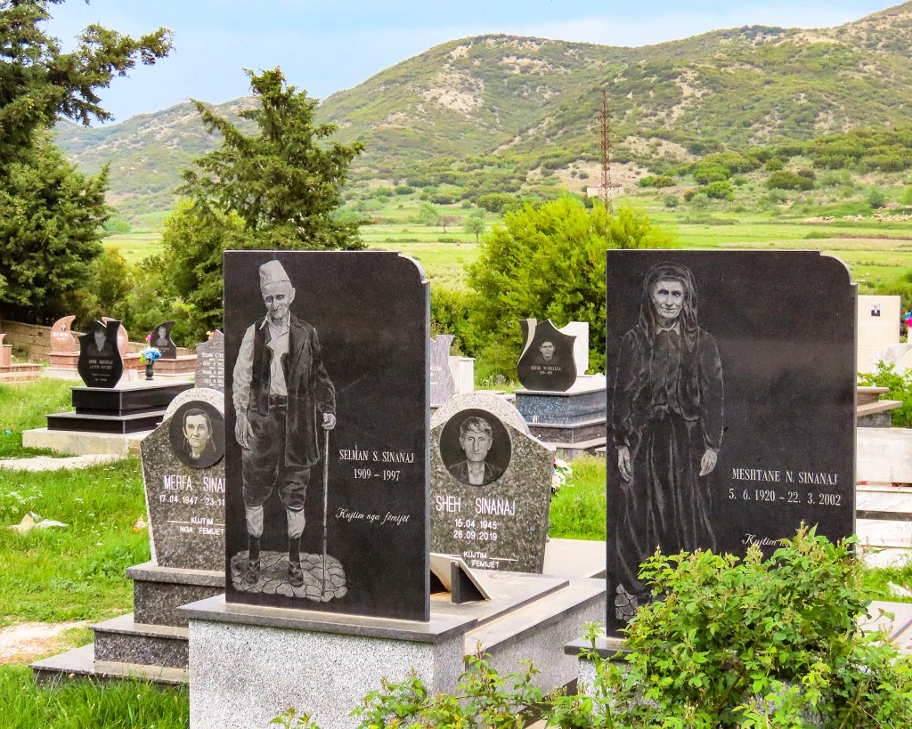 mezar yapımı, İstanbul mezar uzmanları, mezar tasarımı, mezar inşaatı, uygun mezar fiyatları, kal