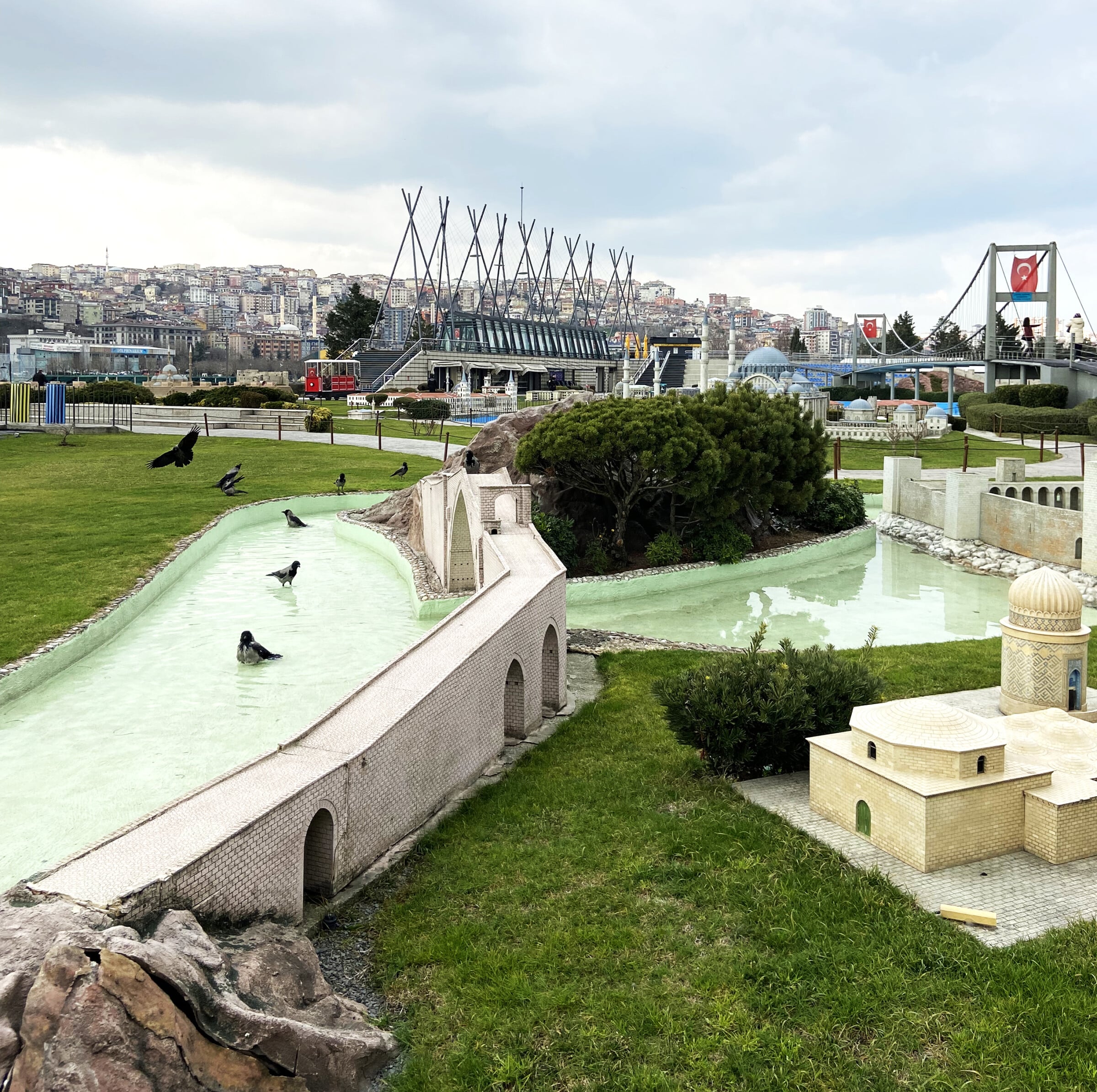 Trabzon mezar yapımı, mezar taşı seçimi, mezar inşaatı, mezarcı hizmetleri, uygun fiyatlı mezarlı