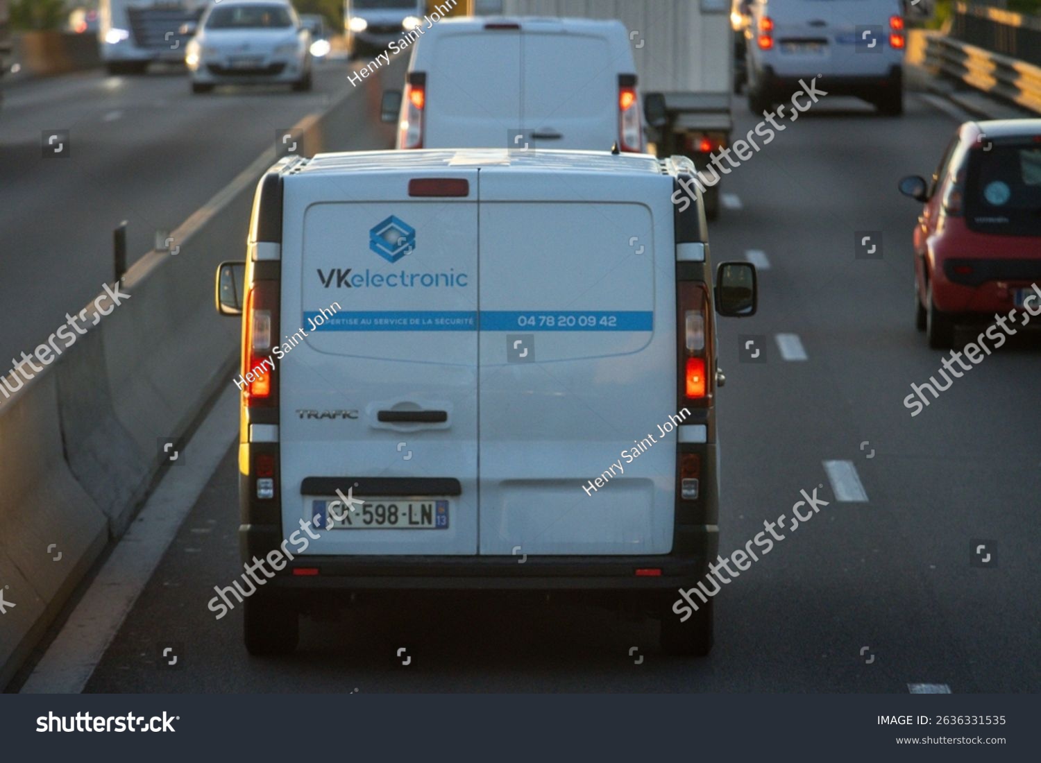 Eskişehir çekici, oto kurtarma, acil araç yardımı, oto çekici servisi, 7/24 araç kurtarma,çekici, Eskişehir çekici, oto kurtarma, acil araç yardımı, oto çekici servisi, 7/24 araç kurtarma,çekici,