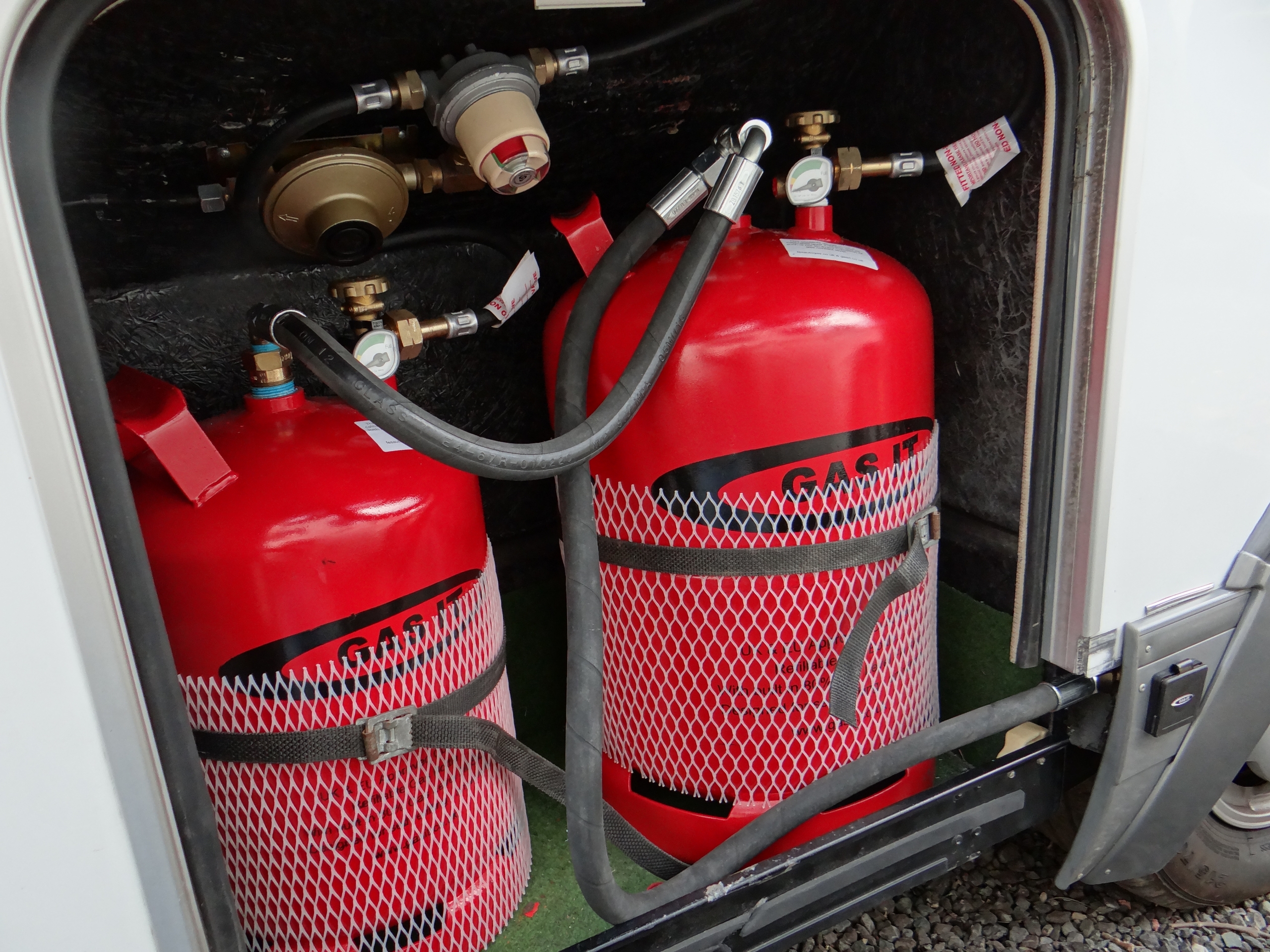 Yalova LPG montaj, Otogaz bakım, LPG tüp değişimi, Otogaz sızıntı kontrolü, Güvenli LPG kullanımı