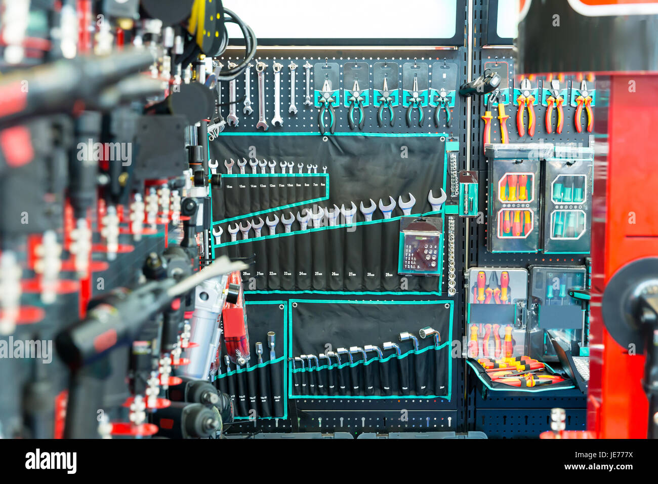 oto elektrik sorunları, Ankara oto elektrikçi, araç elektrik sistemi, elektrik arızası tamiri, ot oto elektrik sorunları, Ankara oto elektrikçi, araç elektrik sistemi, elektrik arızası tamiri, ot