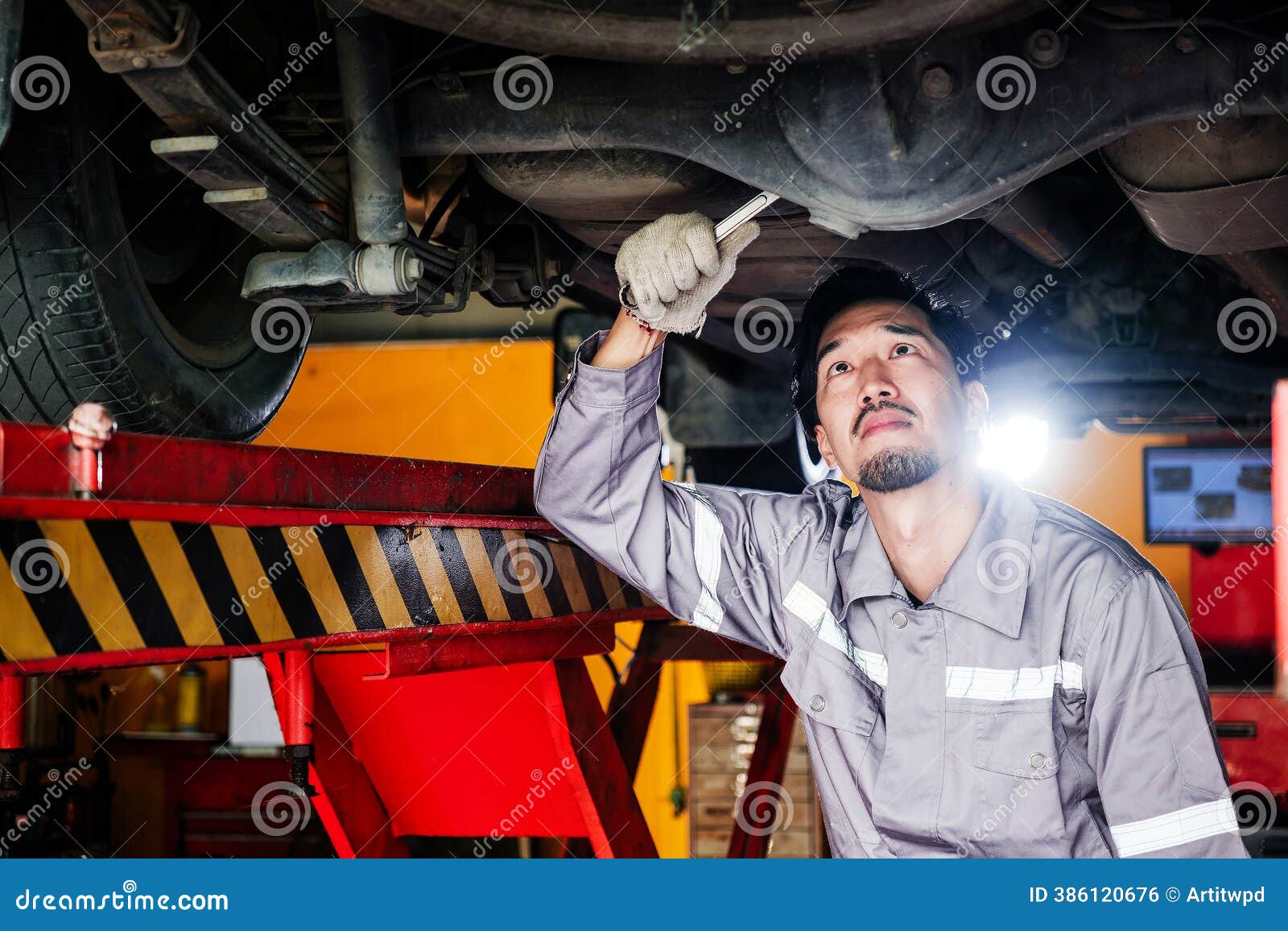 oto klima gaz dolumu, klima bakım, Sivas otomotiv hizmetleri, klima gaz sızıntısı, araç kliması b