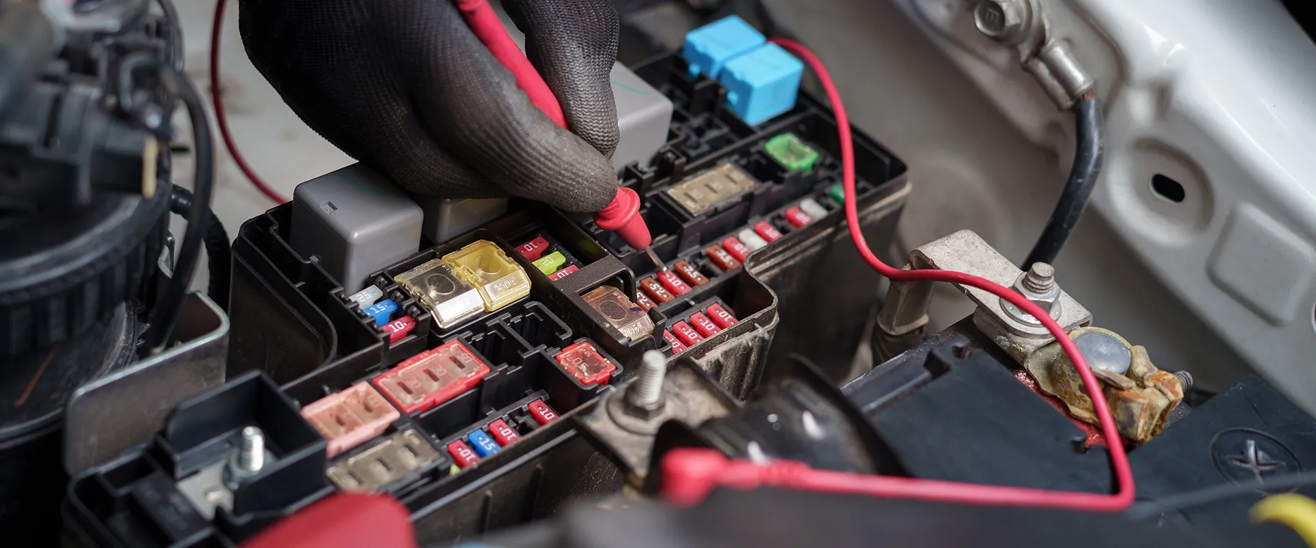 Oto elektrik bakım, Osmaniye araç elektrik servisi, otomobil akü değişimi, elektrik arıza tespiti Oto elektrik bakım, Osmaniye araç elektrik servisi, otomobil akü değişimi, elektrik arıza tespiti