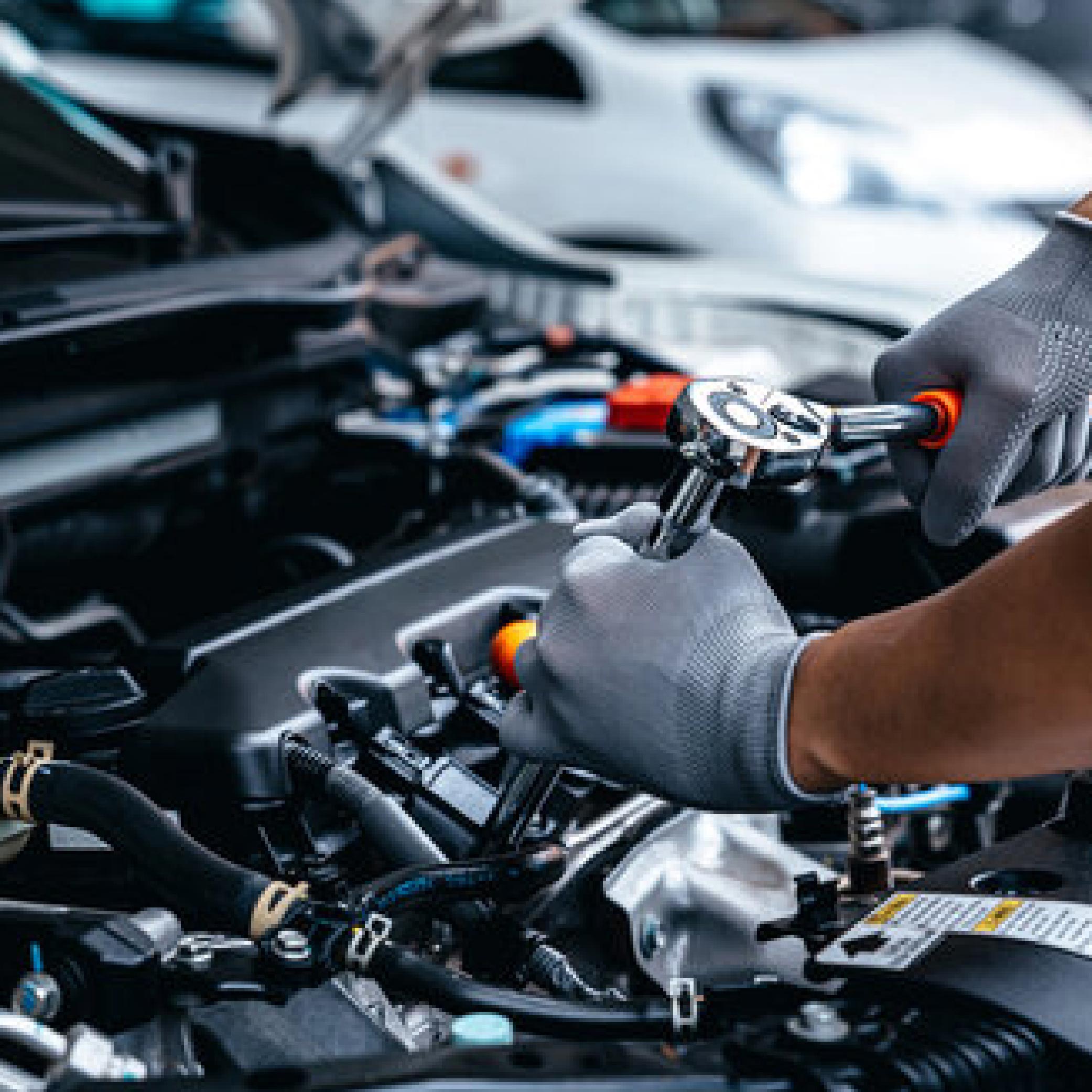 oto radyatör tamiri, Konya araba radyatör servisi, araç soğutma sistemi tamiri, araba radyatör ba