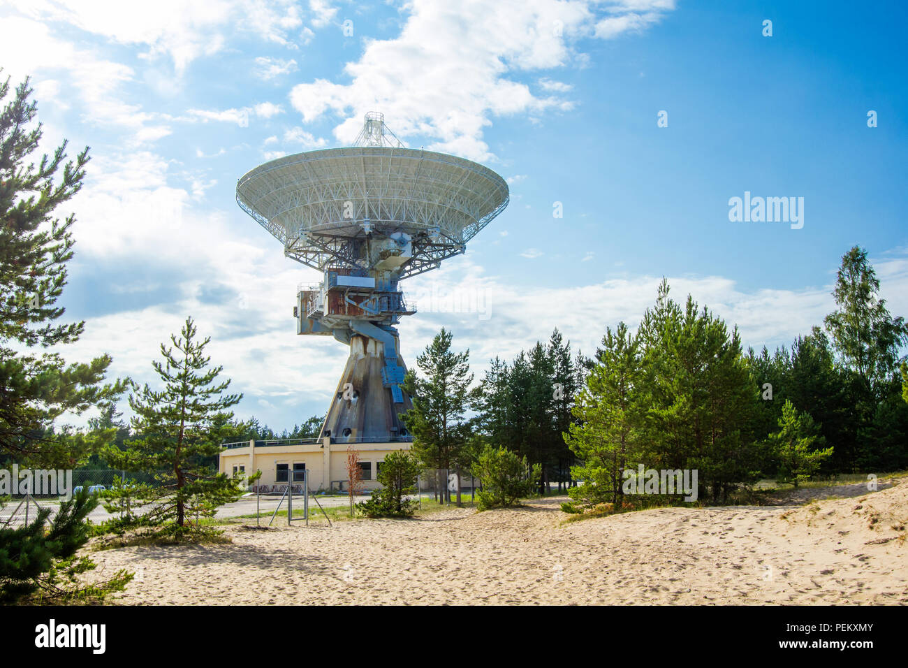 Muğla uydu servisi, uydu kurulumu, uydu bakımı, uyducu hizmetleri, televizyon uydu montajı,uydu s
