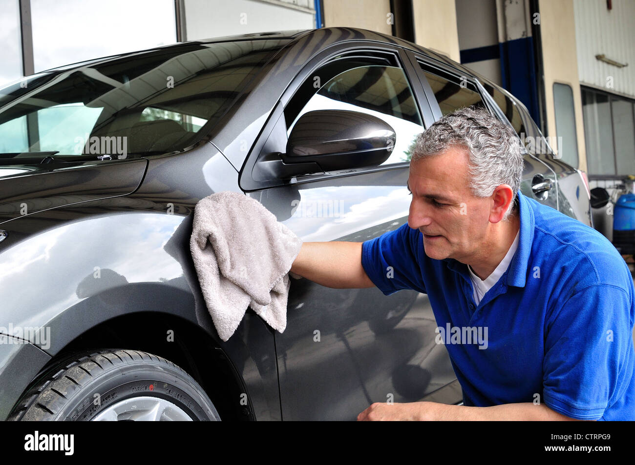 Eskişehir oto kaporta, oto boya servisi, araç göçük onarımı, kaporta tamiri, oto boyacı ustası,ot Eskişehir oto kaporta, oto boya servisi, araç göçük onarımı, kaporta tamiri, oto boyacı ustası,ot