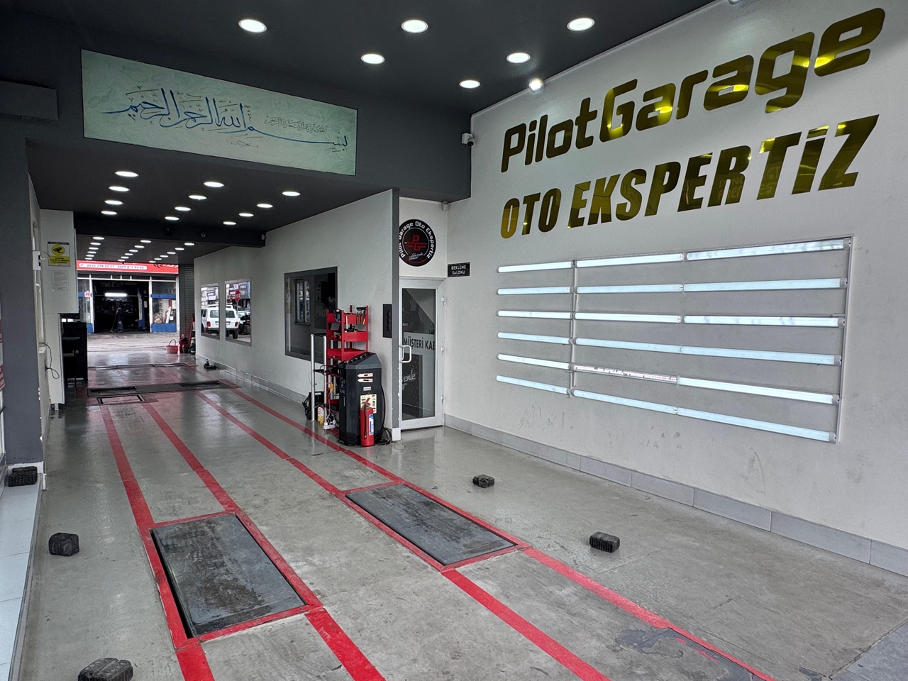 Hakkâri rotbalans, arac balans ayarı, teker balanslama, rot ayarı, araç bakım, yol güvenliği,rotb Hakkâri rotbalans, arac balans ayarı, teker balanslama, rot ayarı, araç bakım, yol güvenliği,rotb