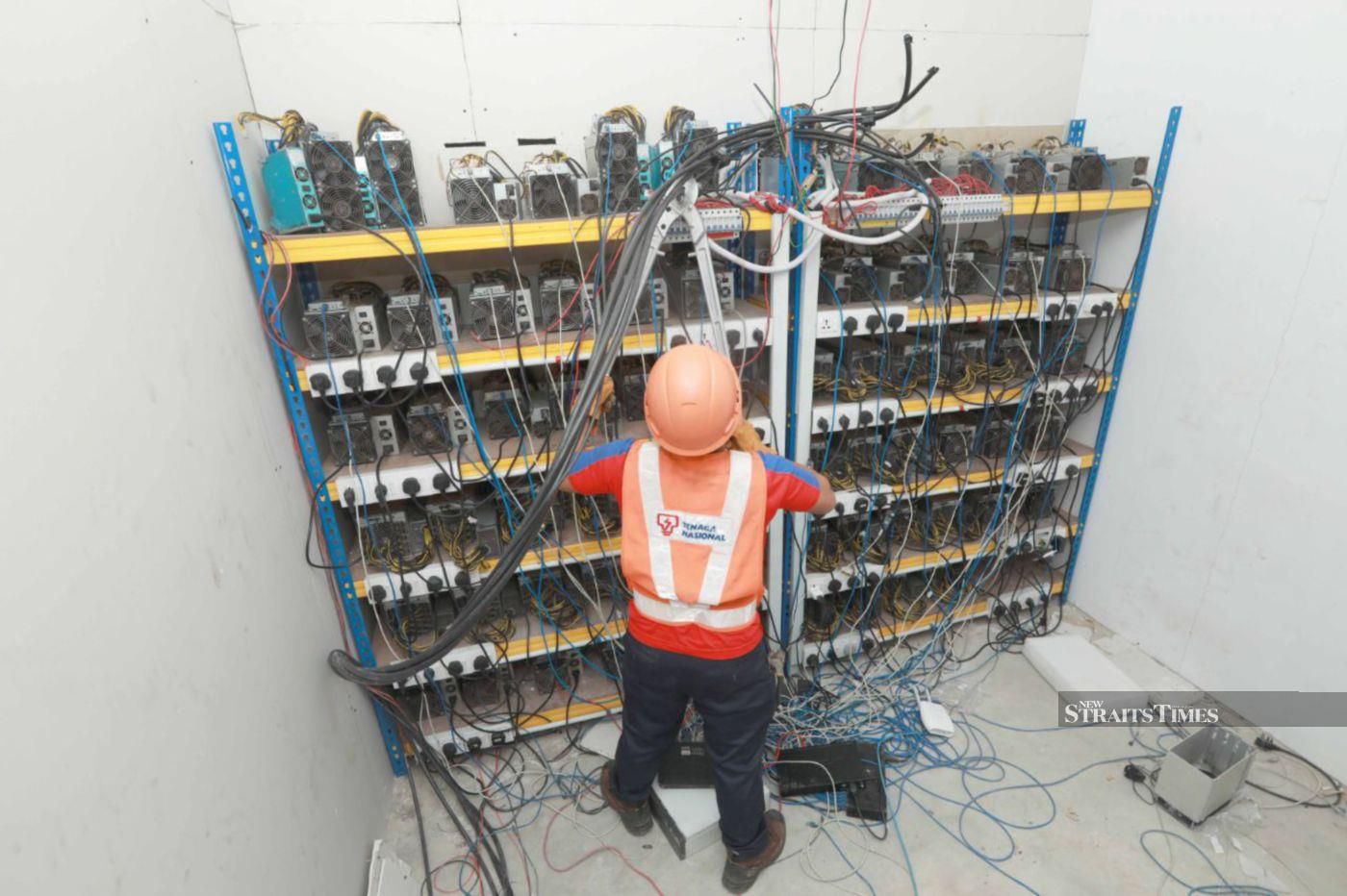 Bursa elektrikçi, elektrik tesisatı, elektrik arızası, elektrik bakım, elektrikçiye danışma, güve