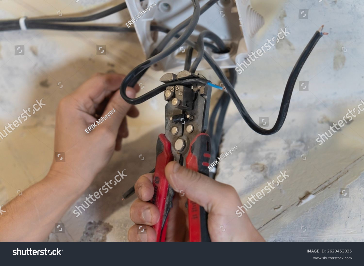 Muğla elektrikçi, elektrik arızası, elektrik bakım, elektrik tamiri, elektrikçi hizmetleri,elektr