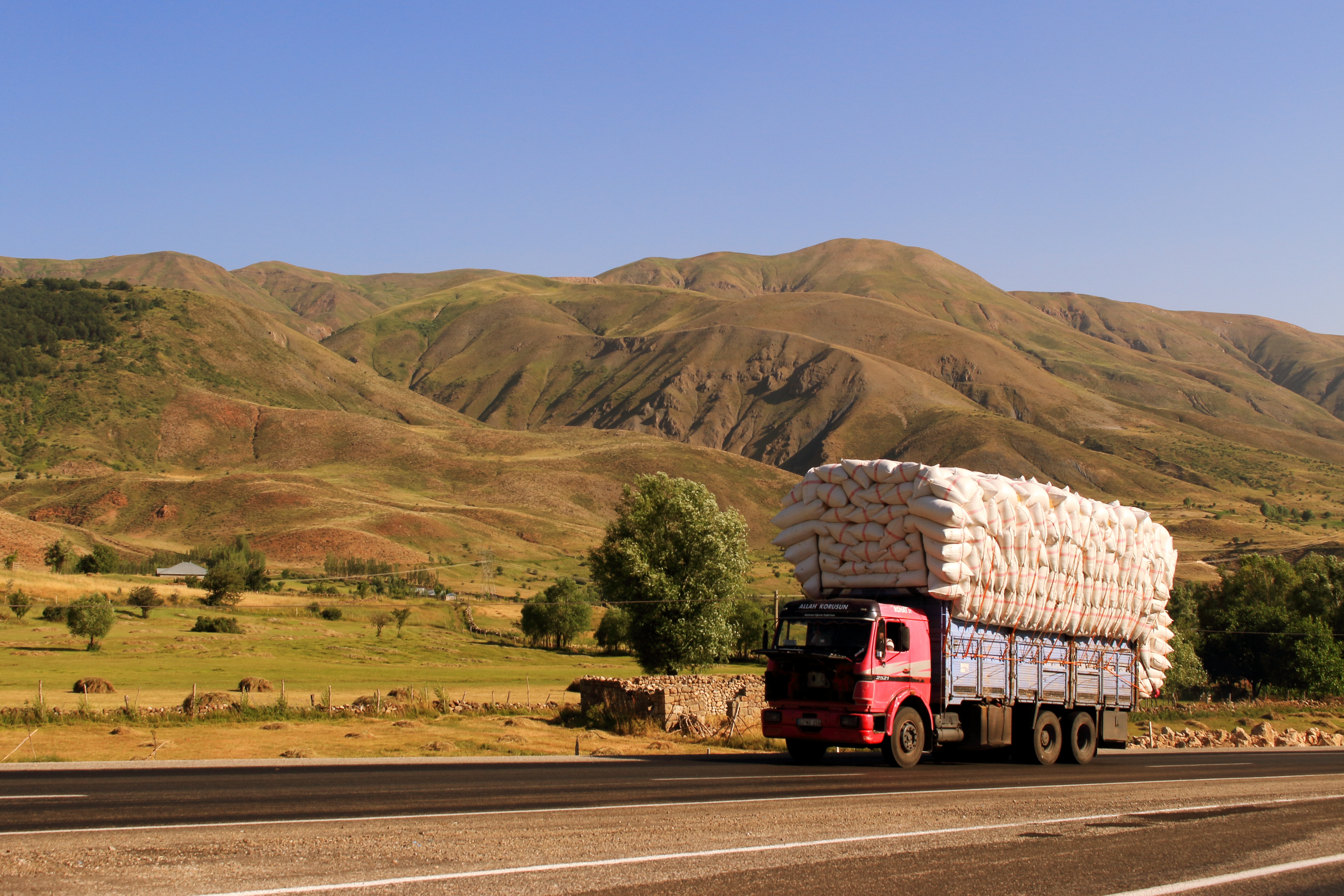 Hakkâri araç kiralama, uygun fiyatlı kiralık araçlar, Hakkâri rent a car, araç kiralama hizmetler