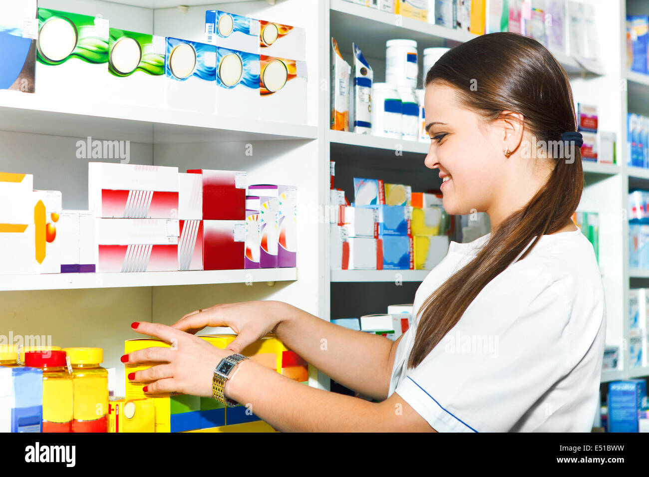 İstanbul eczane, sağlık hizmetleri, reçete, ilaç temini, eczane rehberi, sağlık danışmanı,eczane,