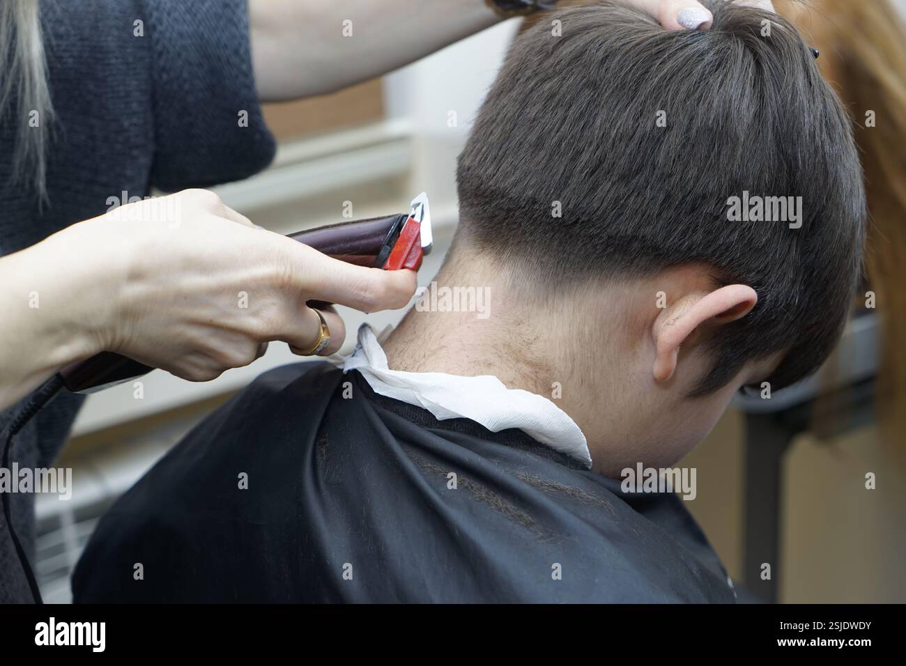 Gaziantep erkek kuaförleri, erkek saç bakımı, şık erkek saç modelleri, erkek saçı kesimi, modern