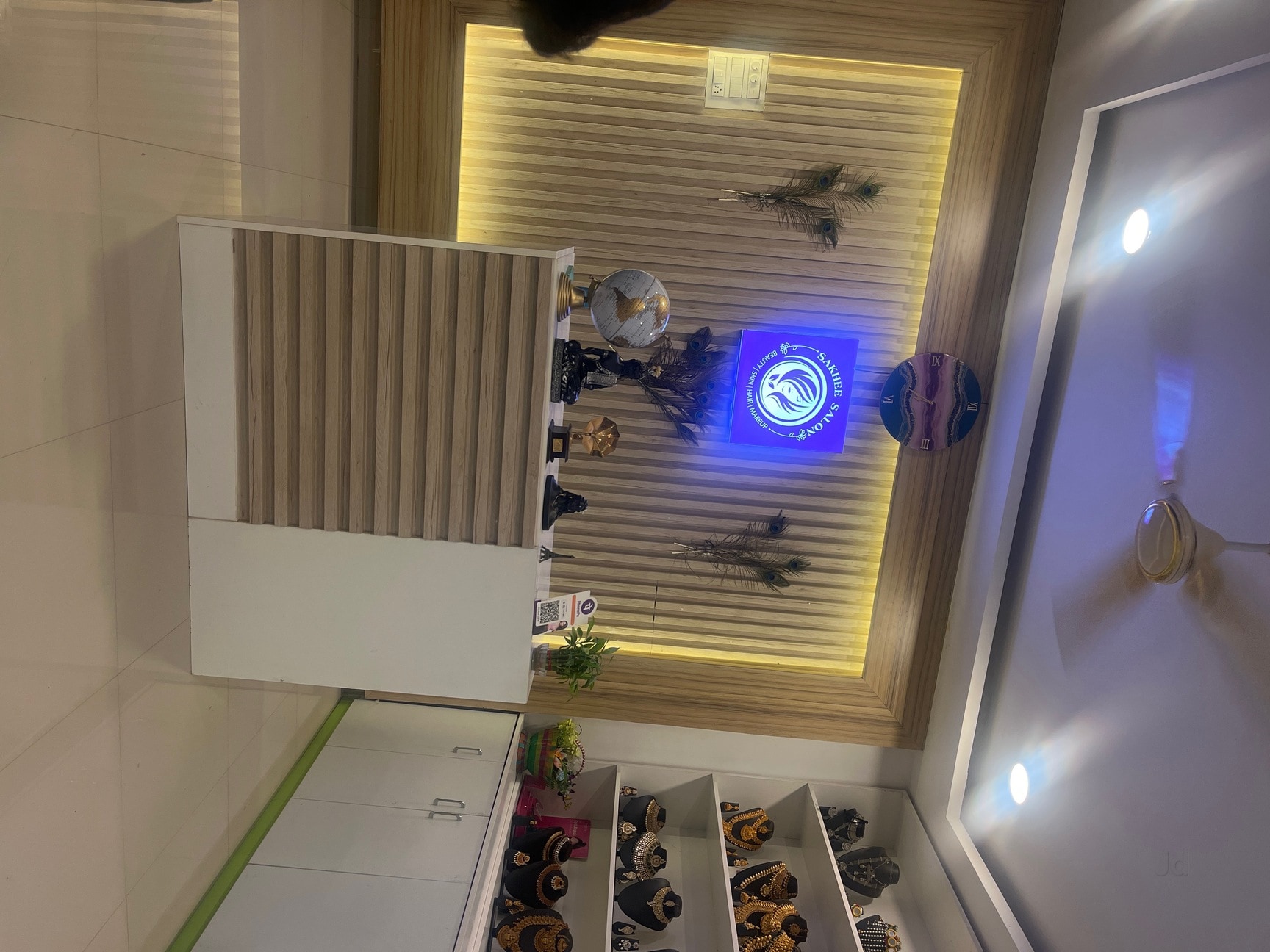 Siirt kadın kuaförleri, modern saç modelleri, kadın saç tasarımı, saç bakımı, güzellik merkezleri