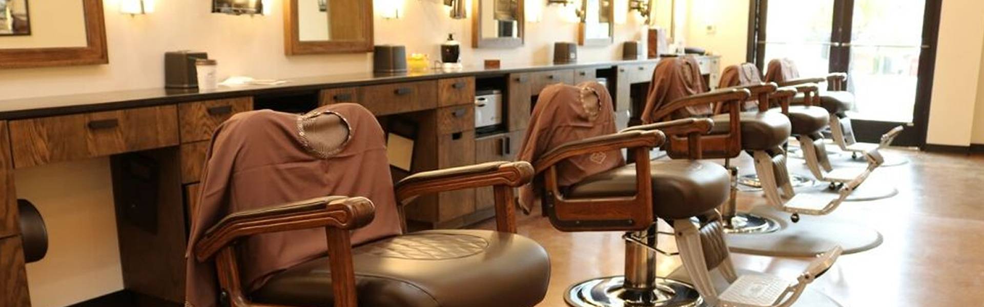 Uşak erkek kuaför, erkek saç modelleri, erkek bakım merkezi, şık erkek saç, kaliteli erkek kuaför