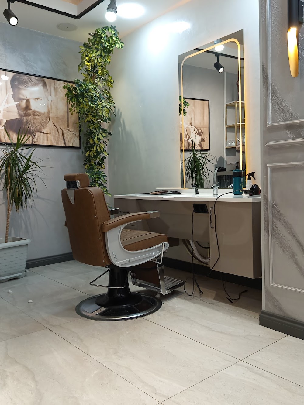 kırşehir kadın kuaförleri, saç bakımı, saç modelleri, kadın kuaförü hizmetleri, saç kesimi, saç b