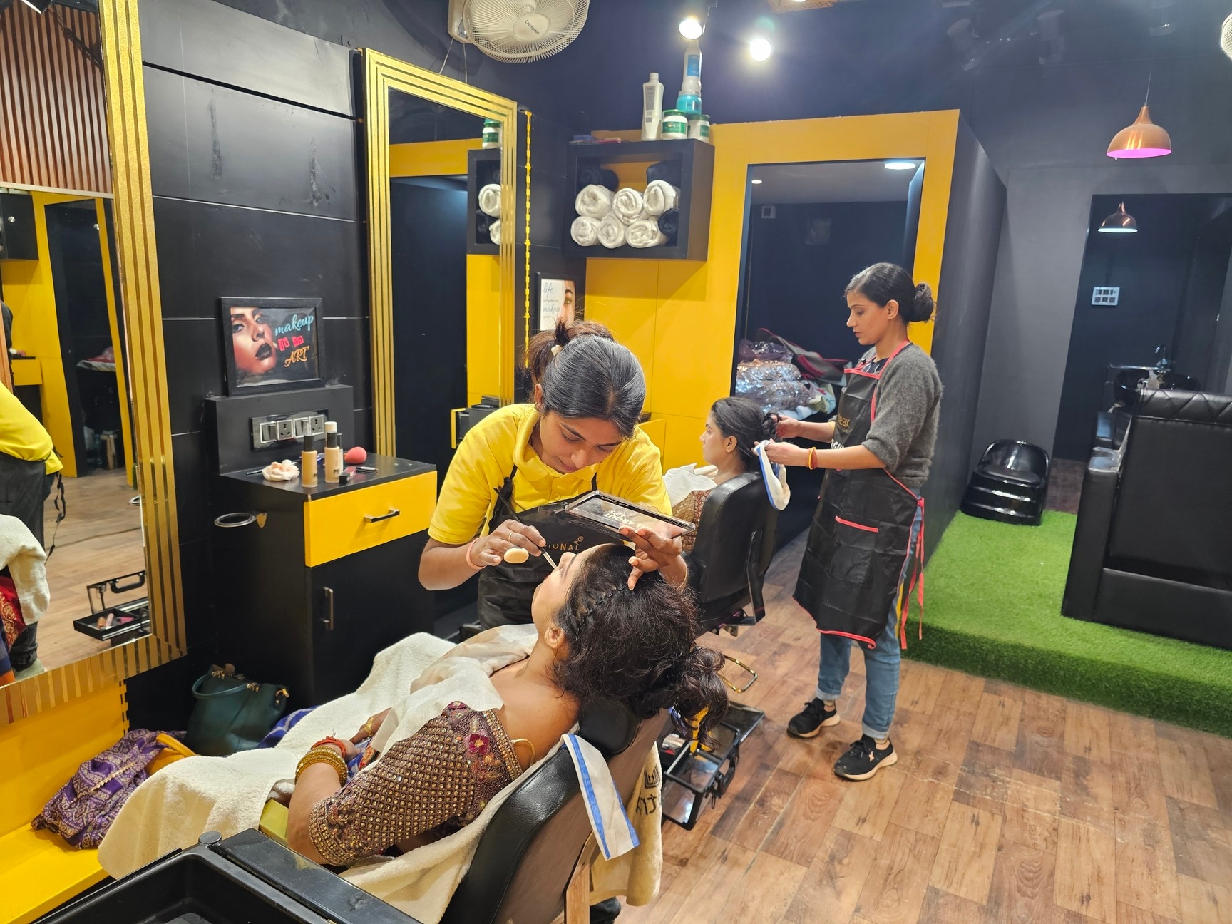 Manisa kadın kuaförleri, güzellik salonu, saç bakım, kadın kuaför hizmetleri, Manisa kuaför salon