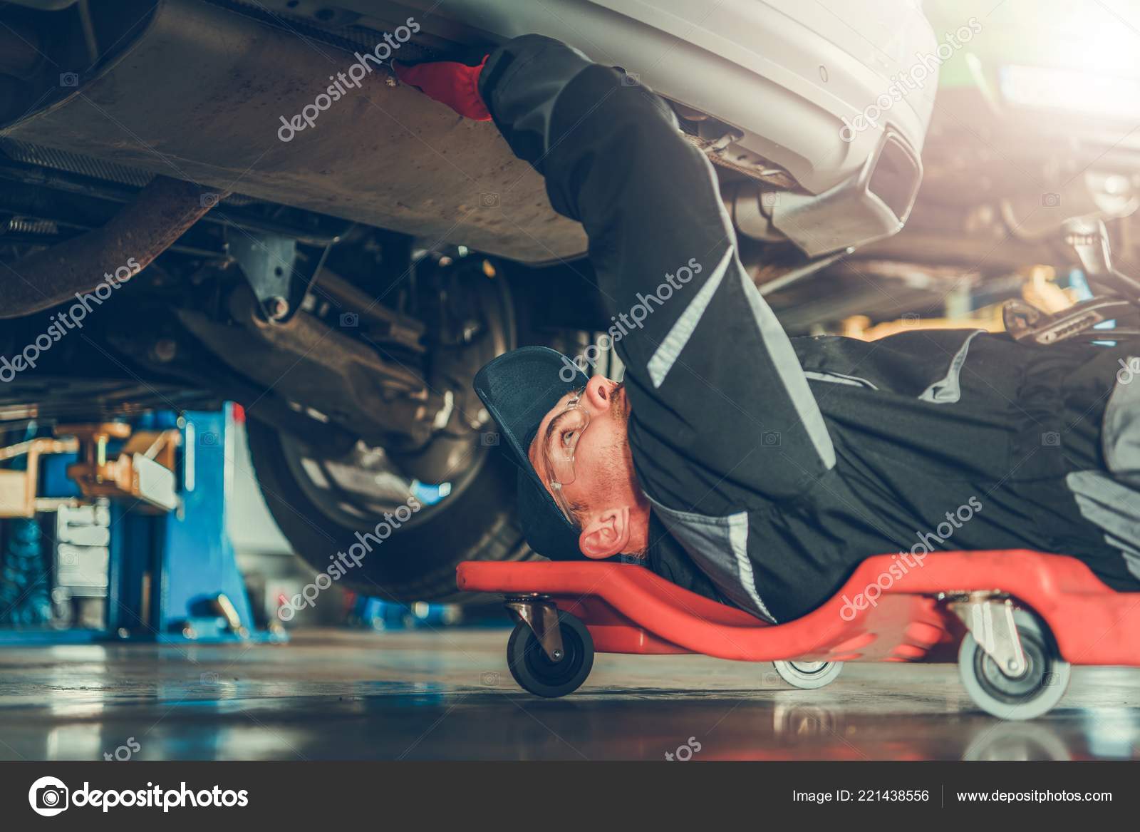 oto egzoz tamiri, egzozcu hizmetleri, egzoz sistemi bakım, egzoz arızası onarımı, araç egzoz uzma