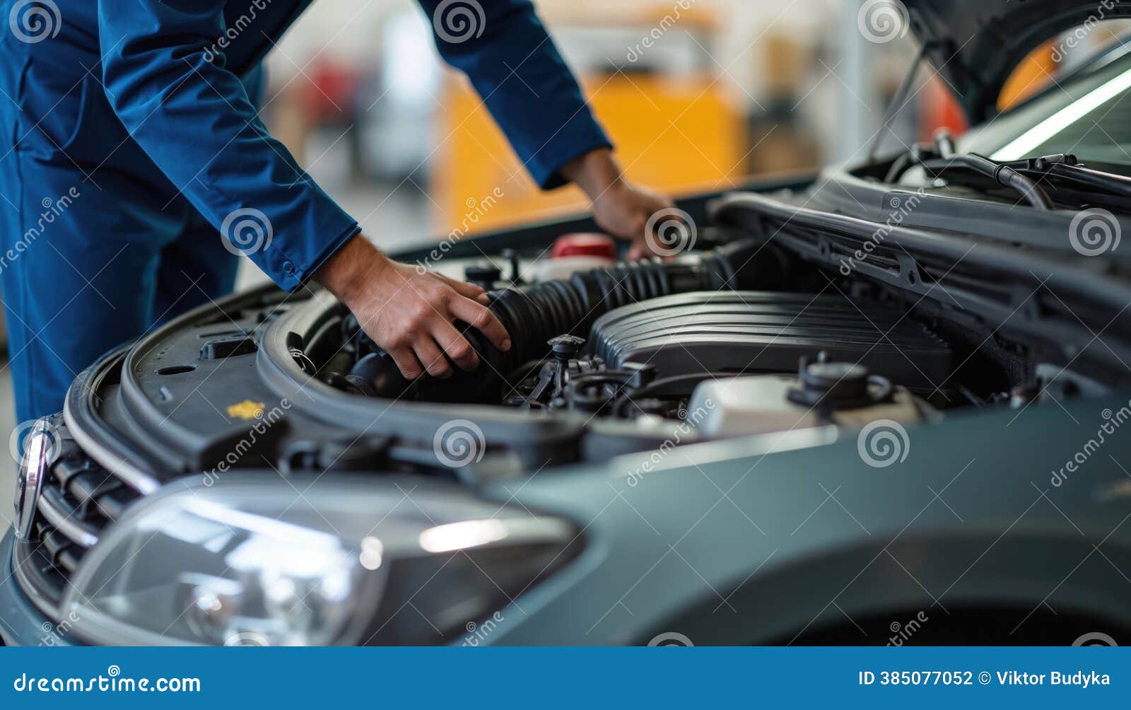 Uşak motor tamiri, araba motor bakımı, motor arızası onarımı, oto tamir hizmetleri, motor uzmanı