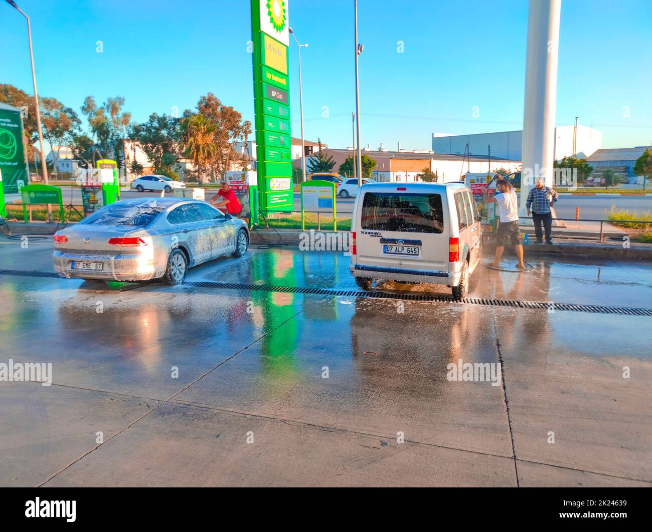 Antalya oto yıkama, araba kuaförü Antalya, oto temizliği, araç bakım, oto cilalama, oto detayland