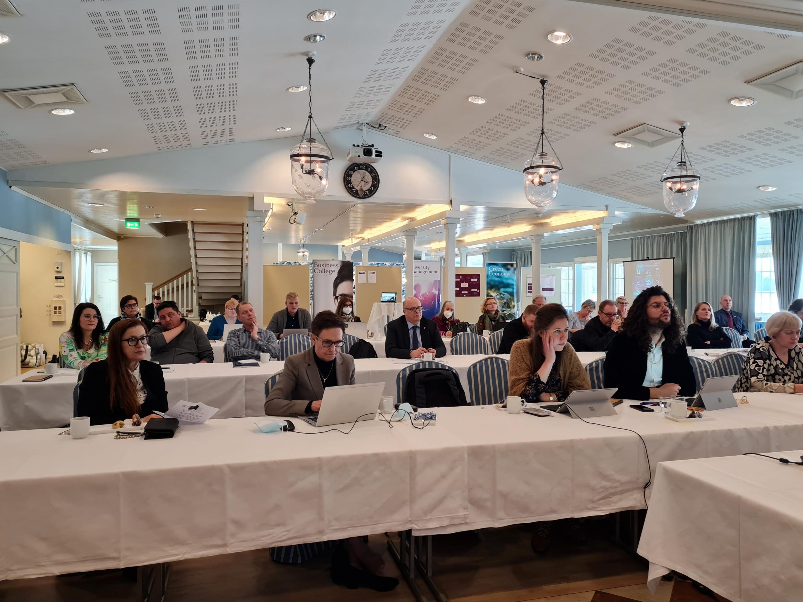 oto yıkama Gümüşhane, araç bakım merkezleri, otomobil temizliği, oto kuaförleri, profesyonel araç