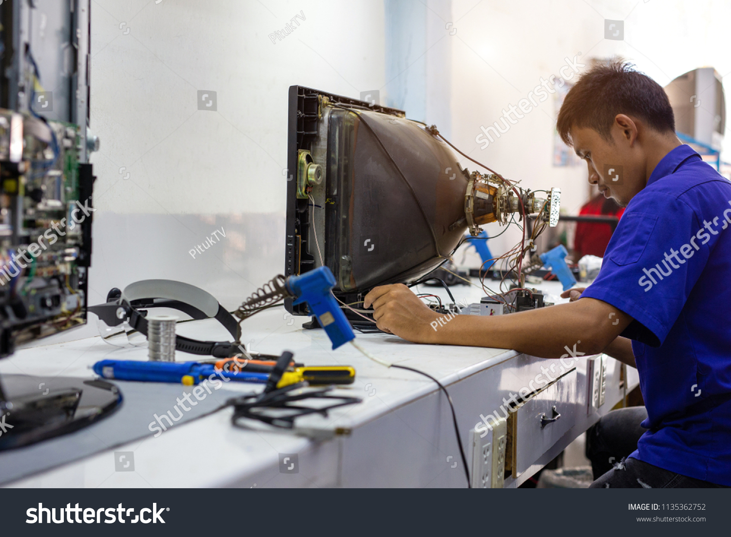 Adana televizyon servisi, televizyon tamir hizmetleri, televizyon ekran tamiri, televizyon parça