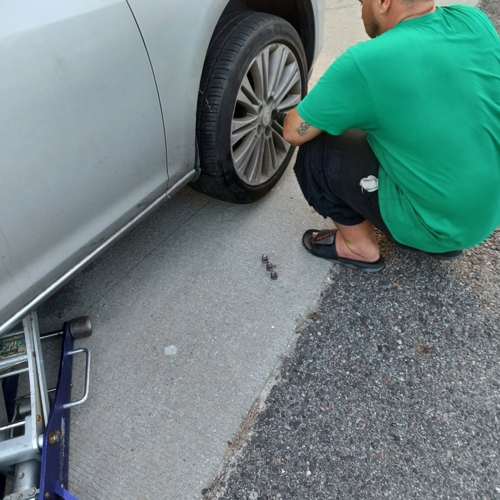 Ağrı yol yardımı, lastik değişimi, acil kurtarma, trafik destek, araç bakımı,lastik yol yardım,la