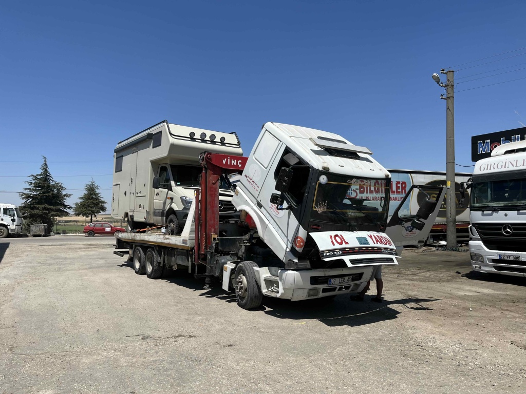 lastik yol yardım, Çanakkale acil yardım, araç kurtarma, lastik değişimi, yol yardım ekipleri,las