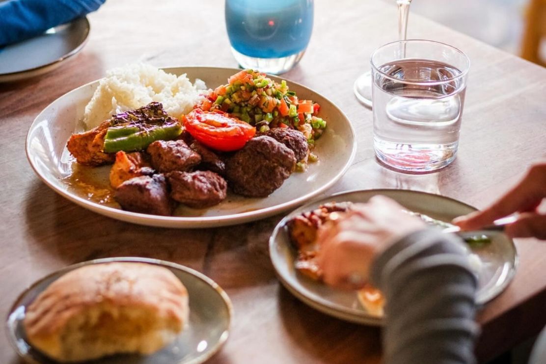 Ağrı lokantaları, esnaf yemekleri, uygun fiyatlı yemekler, yöresel lezzetler, hızlı servis, ekono