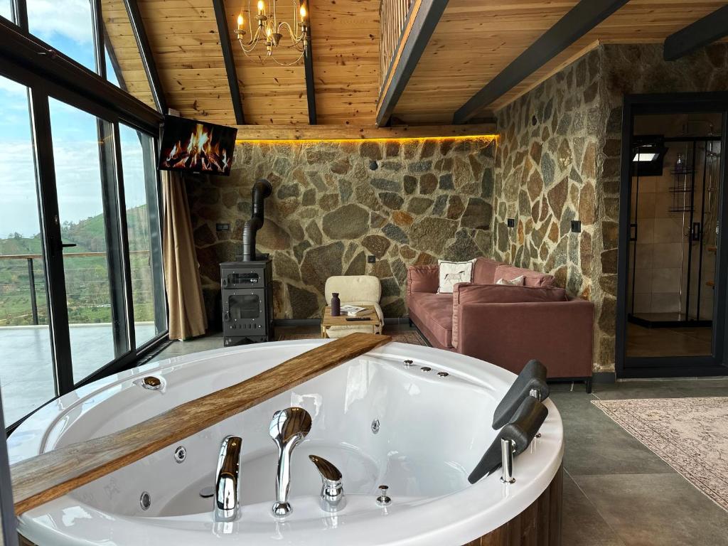 Giresun lokantalar, esnaf mutfağı, Giresun yemekleri, yöresel lezzetler, taze deniz ürünleri, gel