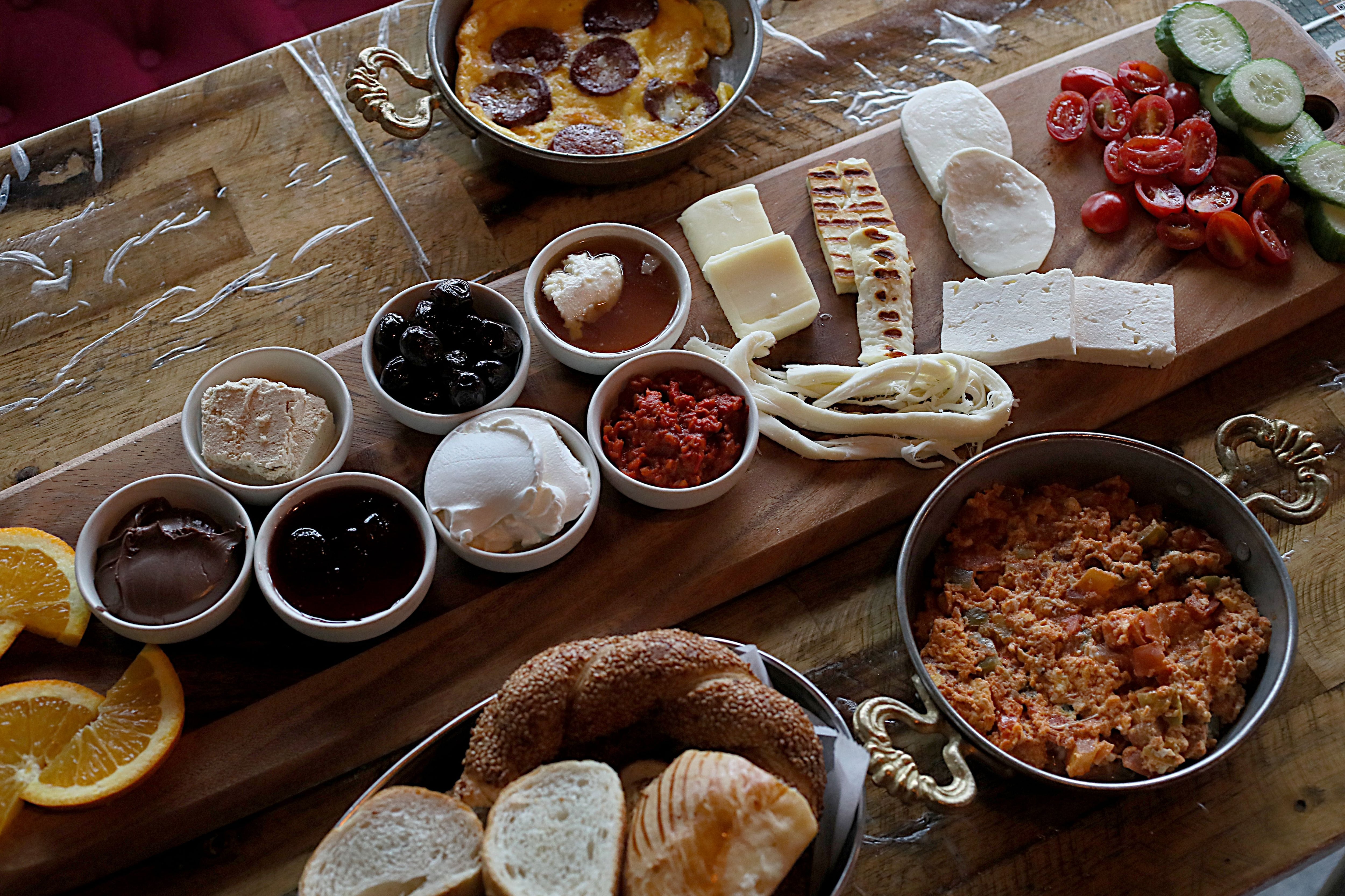 Kars kahvaltı mekanları, Kars kahvaltı önerileri, Kars en iyi kahvaltı yerleri, Kars kahvaltı sal