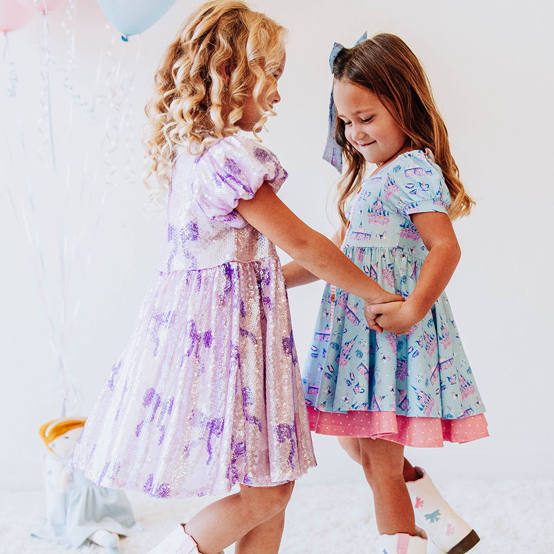 çocuk giyim trendleri, çocuk kıyafetleri, moda çocuklar, çocuk giyim alışverişi, çocuk kıyafet ön