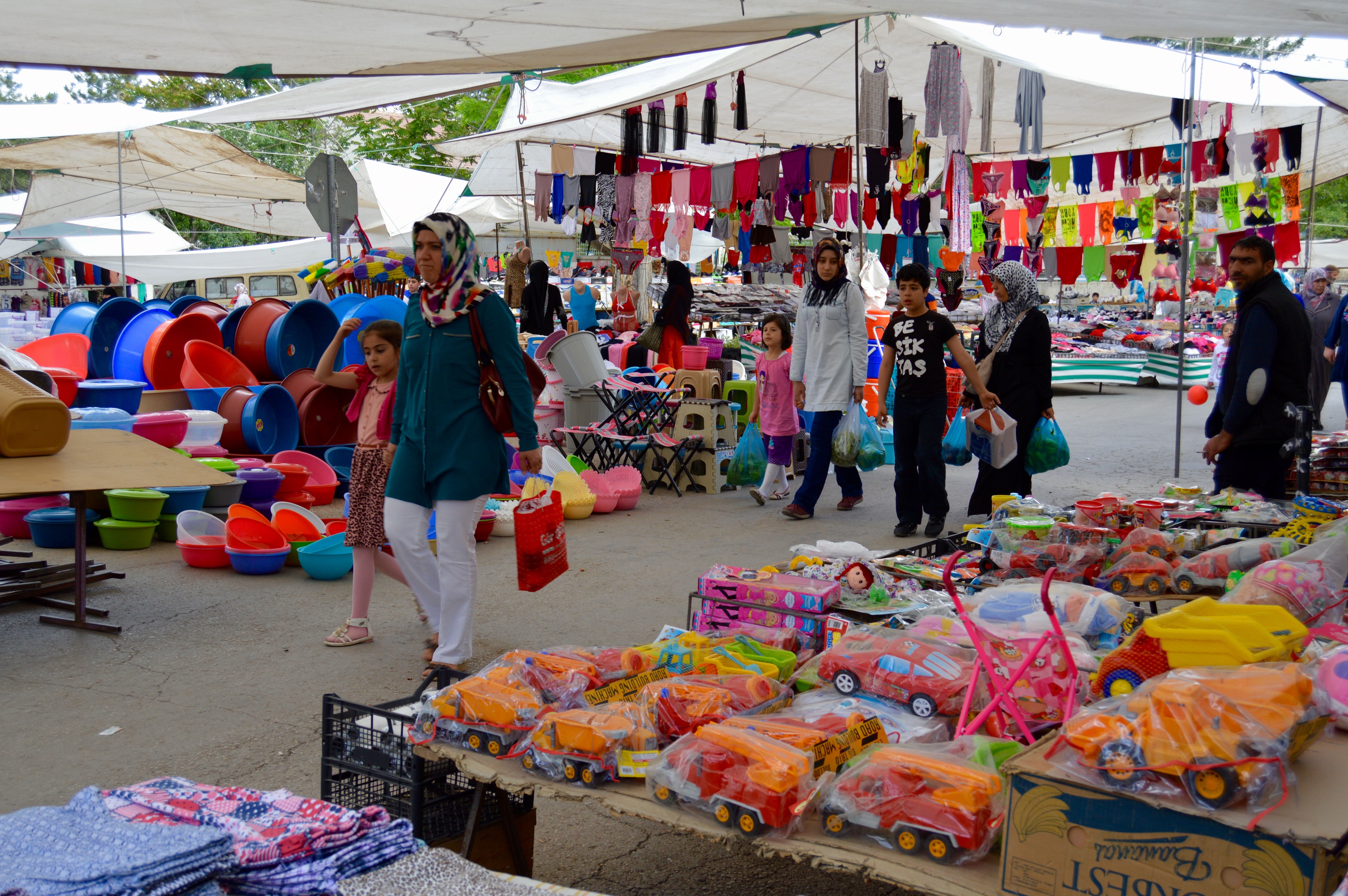 Elâzığ çocuk giyim, çocuk kıyafet mağazaları, çocuk alışveriş Elâzığ, çocuk moda Elâzığ, çocuk gi