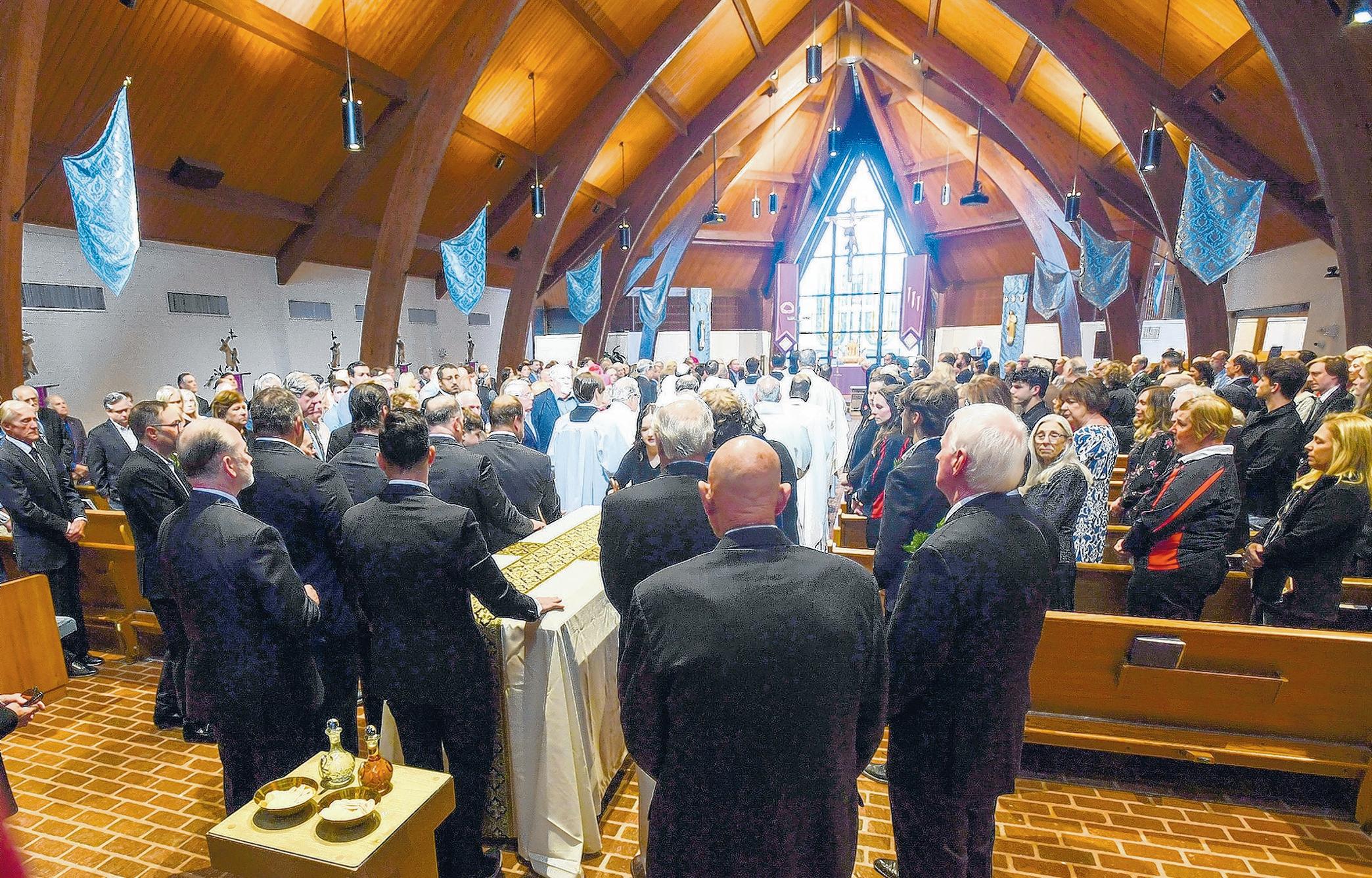 Eskişehir veteriner, acil veteriner hizmetleri, köpek tedavisi, kedisevimi, hayvan acil yardım, v