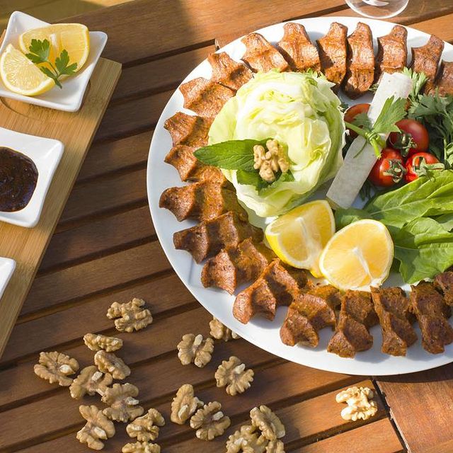 Bingöl çiğköfte, en iyi çiğköfte, doğal malzemeler, lezzetli çiğköfte, geleneksel tat, taze ürünl Bingöl çiğköfte, en iyi çiğköfte, doğal malzemeler, lezzetli çiğköfte, geleneksel tat, taze ürünl