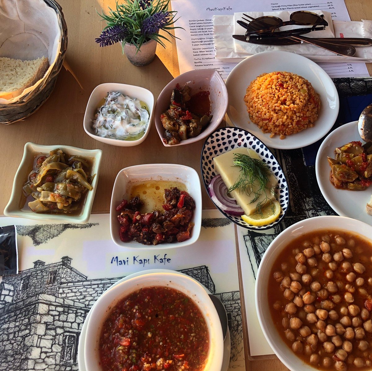 Çanakkale lokantaları, esnaf yemekleri, geleneksel yemekler, uygun fiyatlı lokantalar, yerel lezz