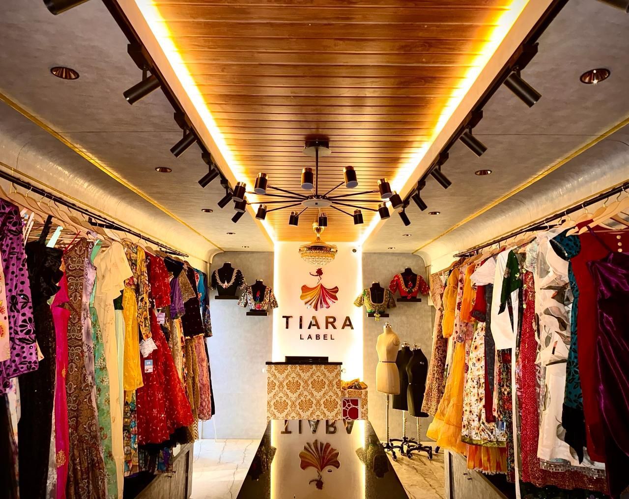 Sivas kadın giyim, kadın moda mağazaları, modern kadın kıyafetleri, Sivas kadın butikleri, şık ka