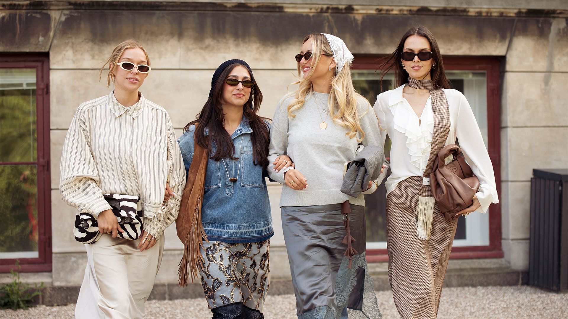 Uşak kadın giyim, kadın moda mağazaları, şık kadın kıyafetleri, güncel moda trendleri, kadın alış