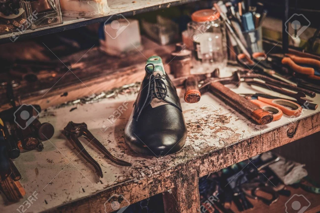 ayakkabı bakım, ayakkabı onarımı, Denizli ayakkabıcı, deri ayakkabı temizliği, ayakkabı parlatma, ayakkabı bakım, ayakkabı onarımı, Denizli ayakkabıcı, deri ayakkabı temizliği, ayakkabı parlatma,