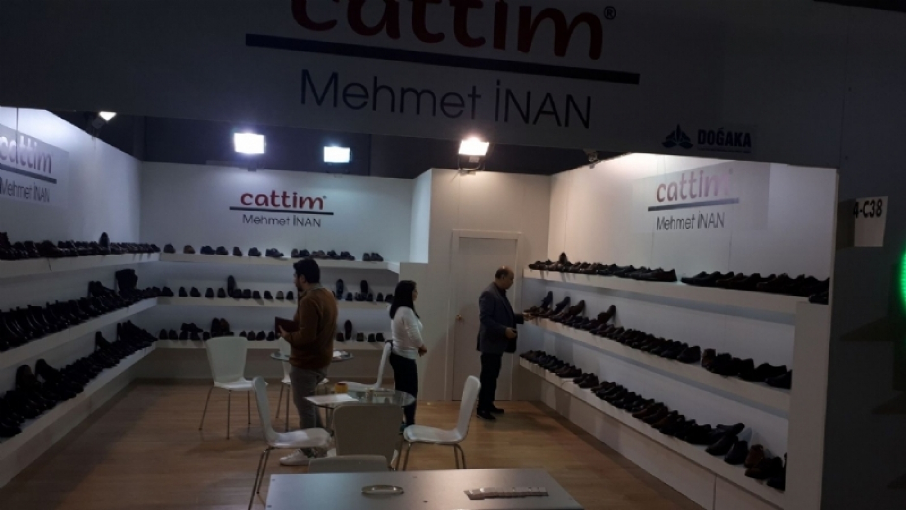 Kayseri ayakkabıcı, doğru ayakkabı seçimi, ayakkabı tavsiyeleri, ayakkabı alışverişi, konforlu ay Kayseri ayakkabıcı, doğru ayakkabı seçimi, ayakkabı tavsiyeleri, ayakkabı alışverişi, konforlu ay