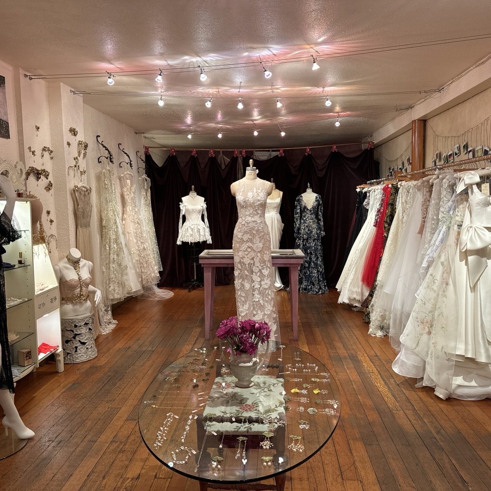 Ağrı gelinlik mağazaları,suskun gelinlik modelleri,gelinlik fiyatları, gelinlik alışverişi, Ağrı