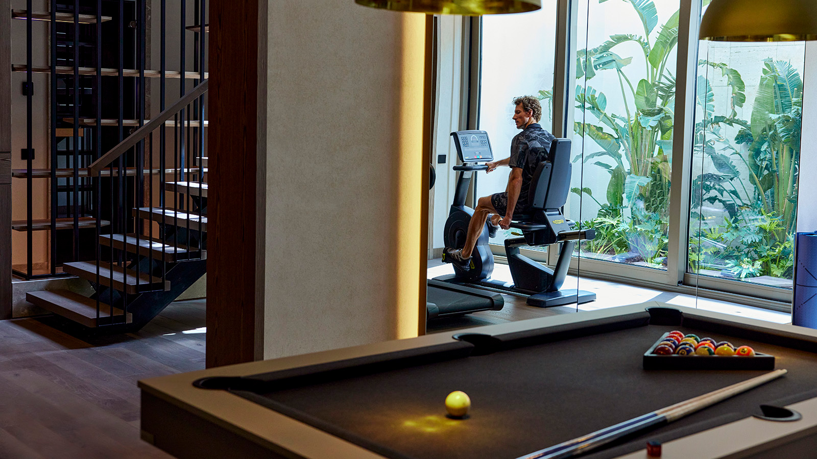 Antalya bilardo salonları, bilardo mekanları Antalya, bilardo dekorasyonu, en iyi bilardo salonla